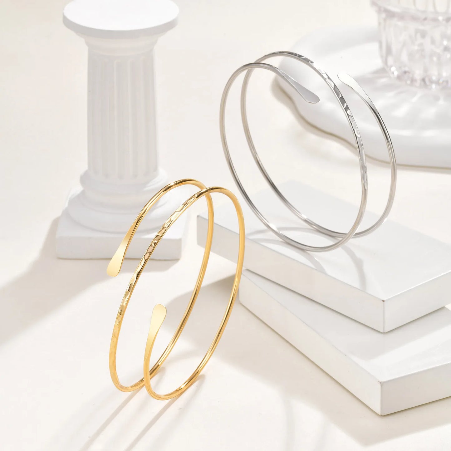 Radiant Queen Cuff